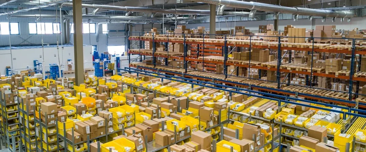 le rayonnage passe au crible