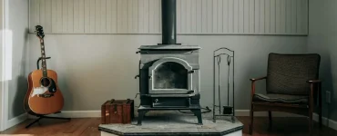 les poeles a granule tendance pour une maison au style industriel